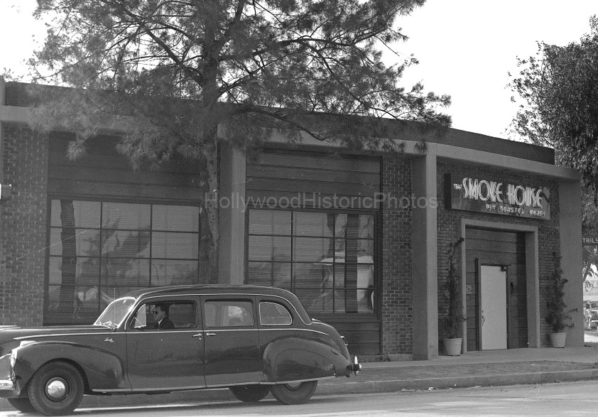 Original Smoke House Restaurant 1946.jpg